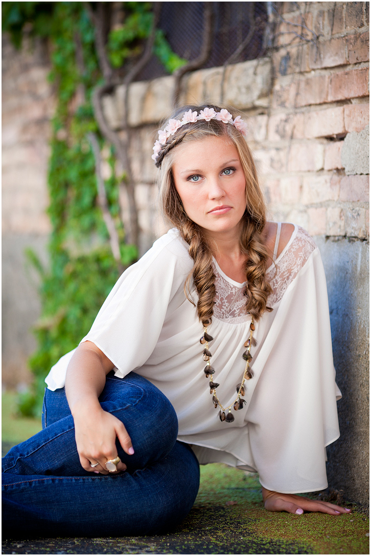 What to wear for a senior photo session by Kim Thiel Photography