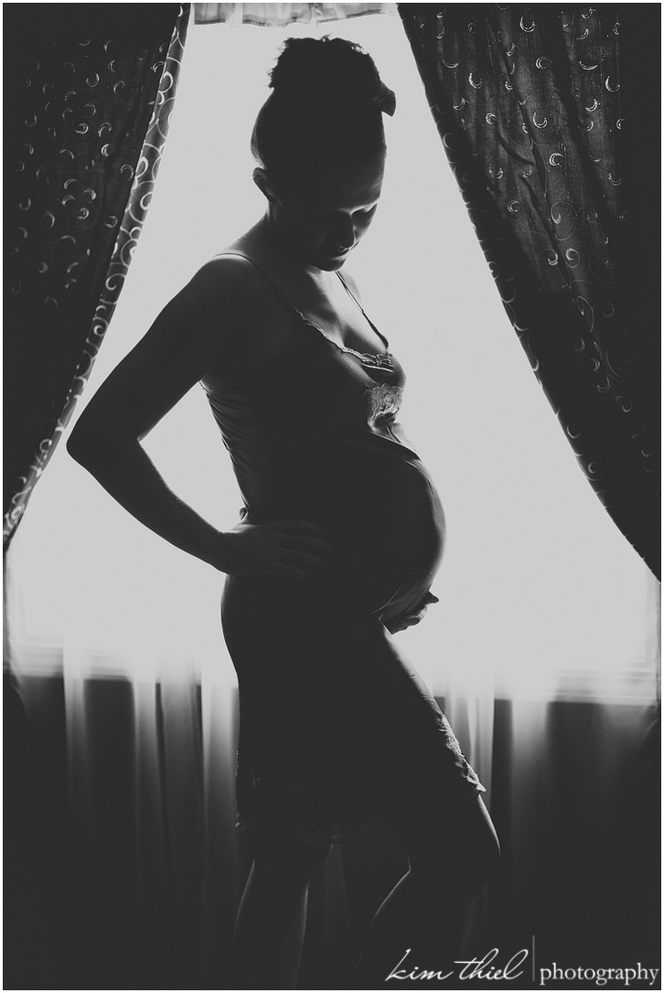 Artistic maternity portrait by Kim Thiel Photography, Wisconsin portrait artists