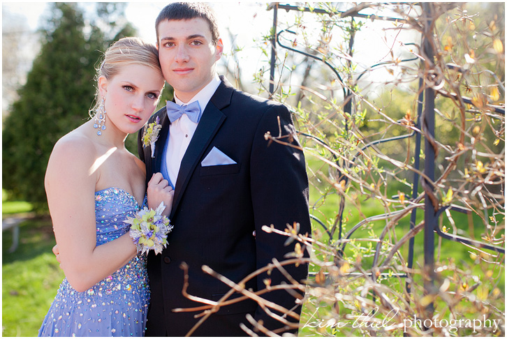 appleton-north-senior-prom-2013_peaches-dresses_kim-thiel_38