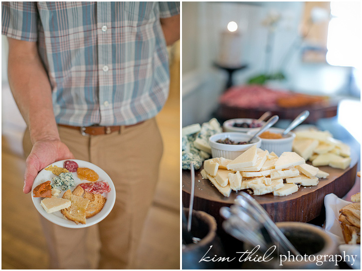 rehearsal-dinner_wedding-party-bonfire_barn_kim-thiel_12