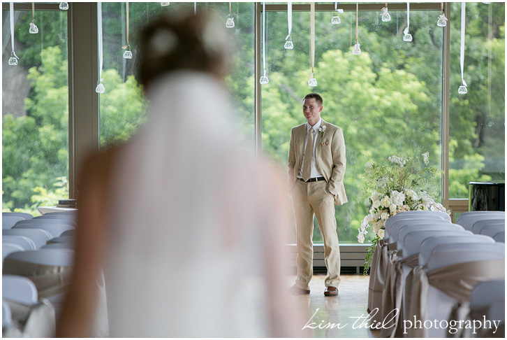 30_first-look-reveal-wedding-party-lawrence-university-wedding_kim-thiel