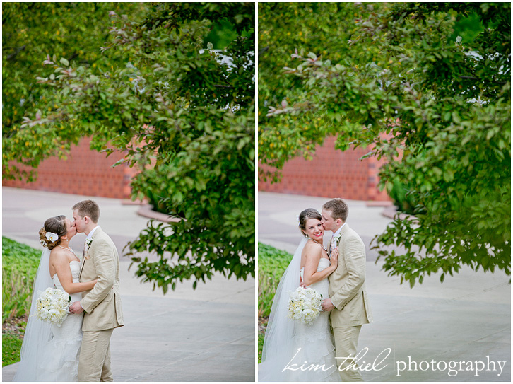 62_love-kissing-veil_lawrence-university-wedding_kim-thiel