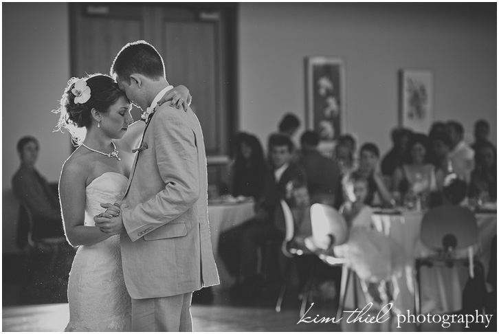 68_first-dance-speeches-lawrence-university-wedding_kim-thiel