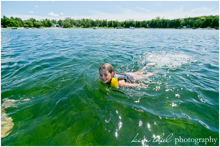 43_door-county-swimming-lifestyle-family-photographer-kim-thiel