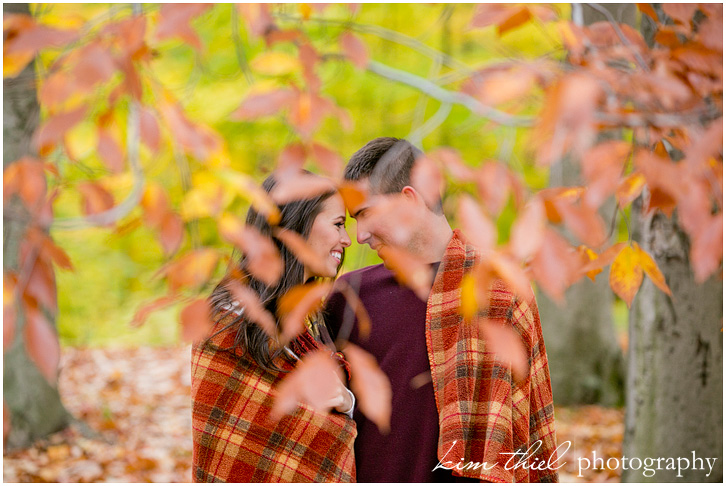 wisconsin-wedding-photographer_kim-thiel_fall-engagement01