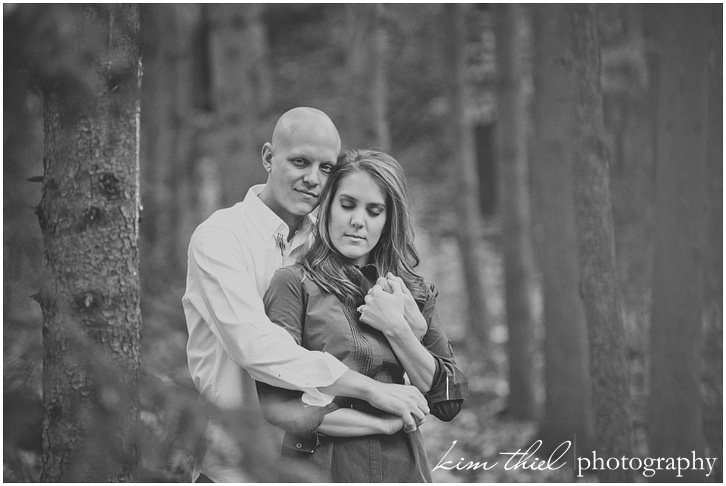 wisconsin-playful-engagement-photographer_33