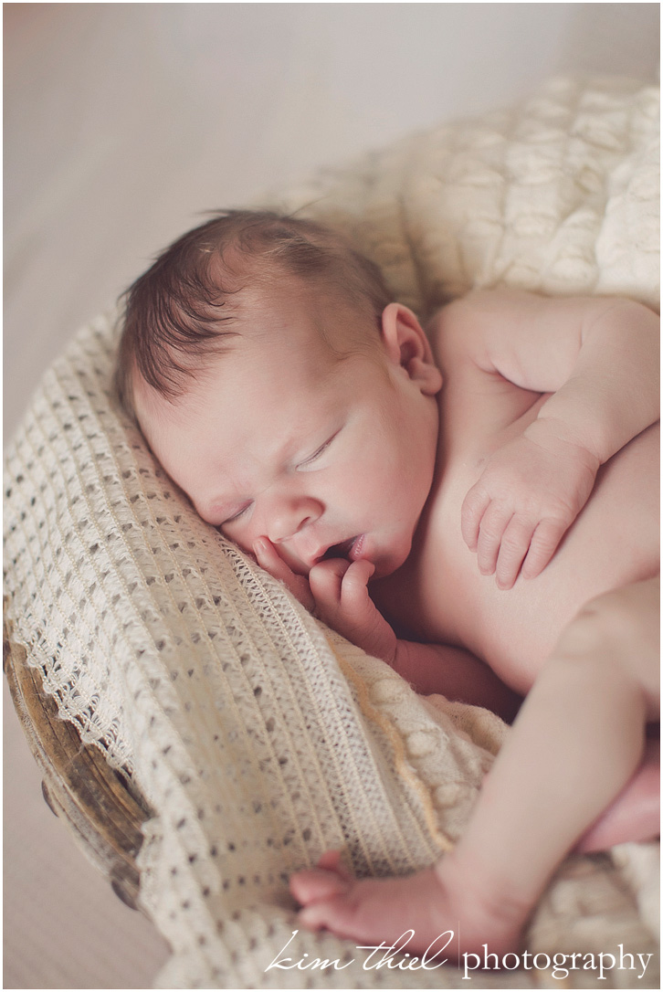 newborn-lifestyle-photography-kim-thiel_11