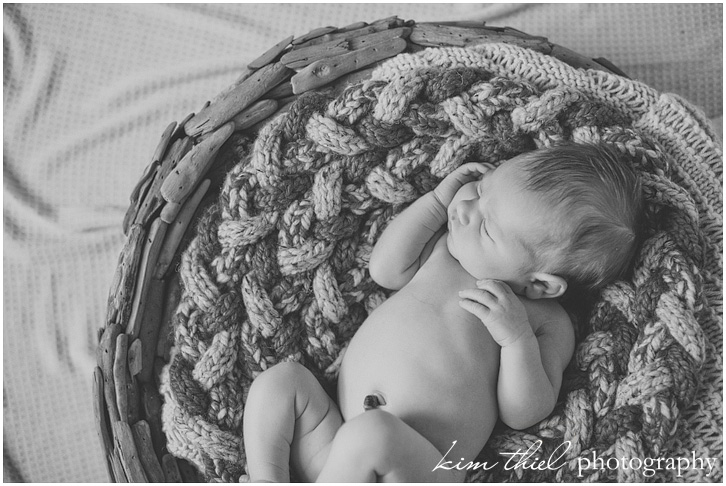 newborn-lifestyle-photography-kim-thiel_17