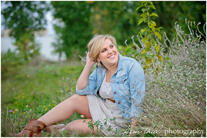 01_outdoor_senior-pictures_kim-thiel-photography_appleton-wi