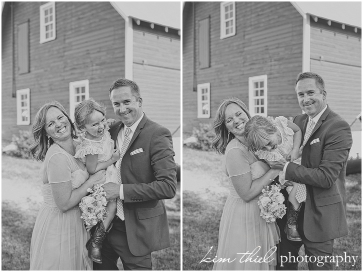 102_door-county-wedding-photographer-rustic-barn