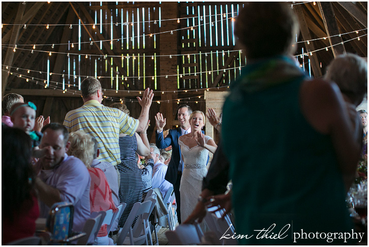 120_door-county-wedding-photographer-rustic-barn