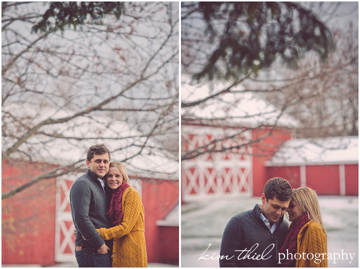 kim-thiel-photo-milwaukee-engagement-winter-couple_005