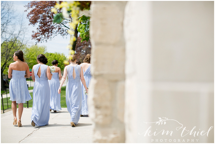 35_lake-michigan-spring-wedding_kim-thiel-photography