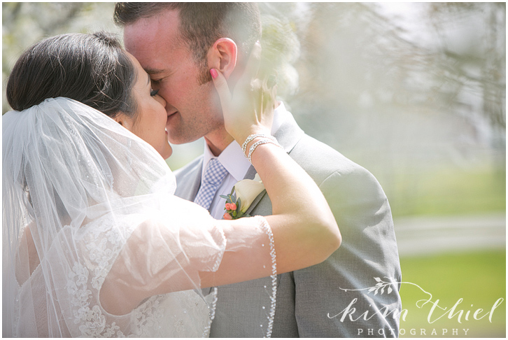 48_lake-michigan-spring-wedding_kim-thiel-photography