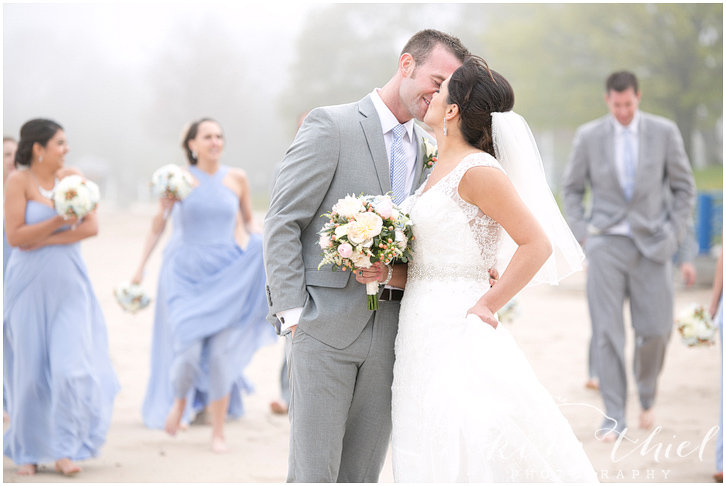 51_lake-michigan-spring-wedding_kim-thiel-photography