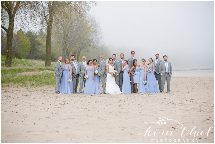 52_lake-michigan-spring-wedding_kim-thiel-photography