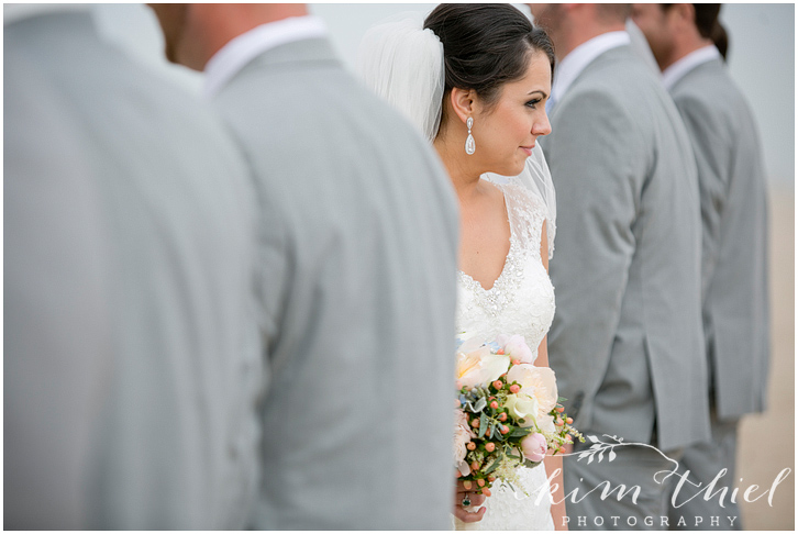 55_lake-michigan-spring-wedding_kim-thiel-photography