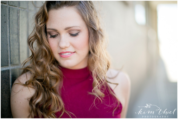 05_Kim_Thiel_Photography_Wisconsin_Senior_Portraits_Downtown_Fashion