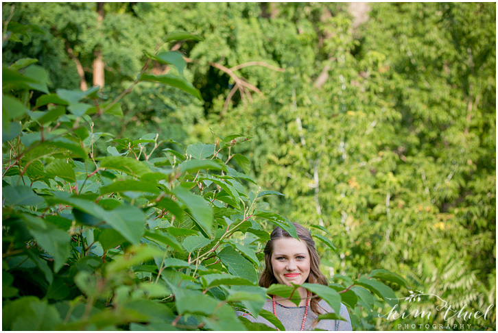 19_Kim_Thiel_Photography_Wisconsin_Senior_Portraits_Downtown_Fashion