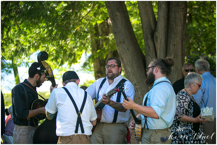 115_Kim_Thiel_Photography_Madeline_Island_Wisconsin_Wedding_Vintage_Chic