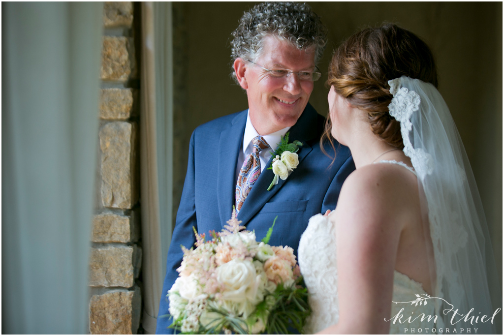 Kim-Thiel-Photography_Givens-Farm-Wedding-Hortonville-Wisconsin-18