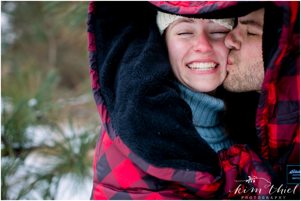 Kim-Thiel-Photography-Wisconsin-Winter-Engagement-Session-07