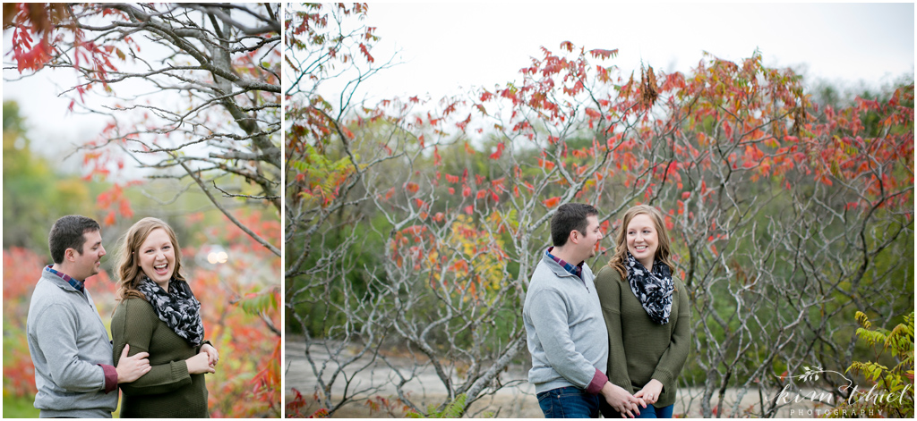 Kim-Thiel-Photography-Wisconsin-Fall-Engagement-03