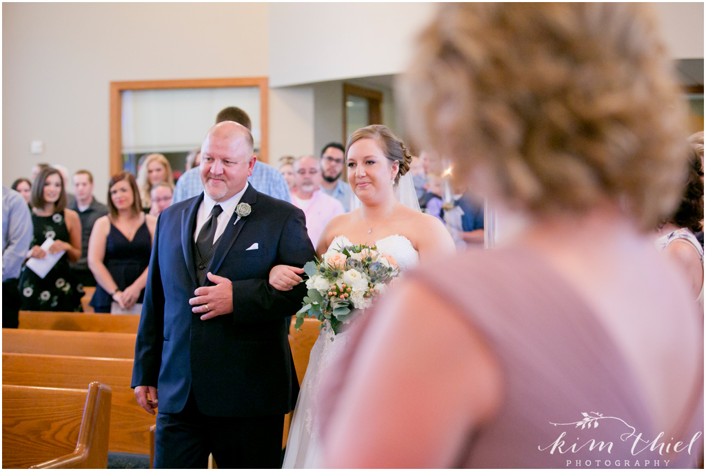 Kim-Thiel-Photography-Joyful-Wisconsin-Wedding-16