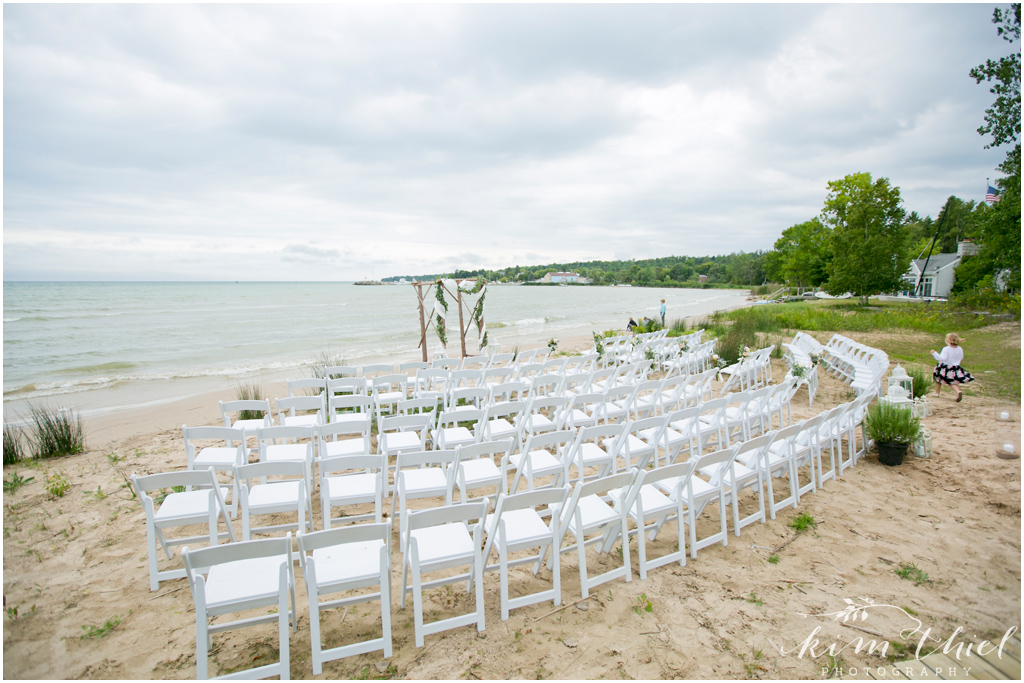 Kim-Thiel-Photography-Private-Door-County-Beach-Wedding-15