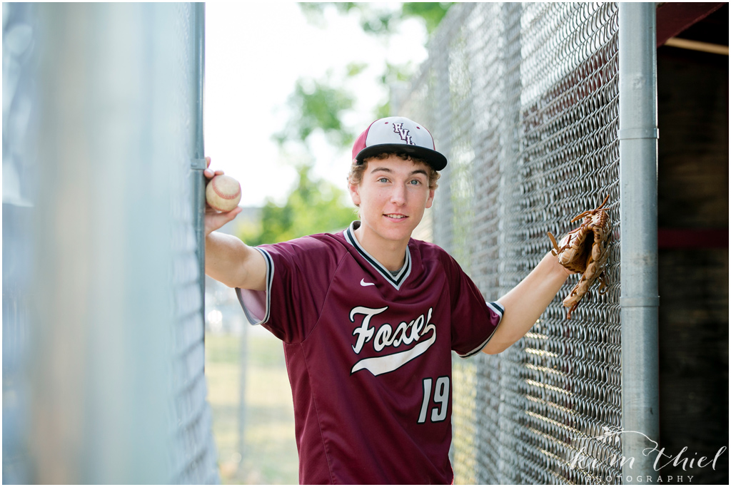 Kim-Thiel-Photography-Fox-Valley-Lutheran-Senior-Photographer-16